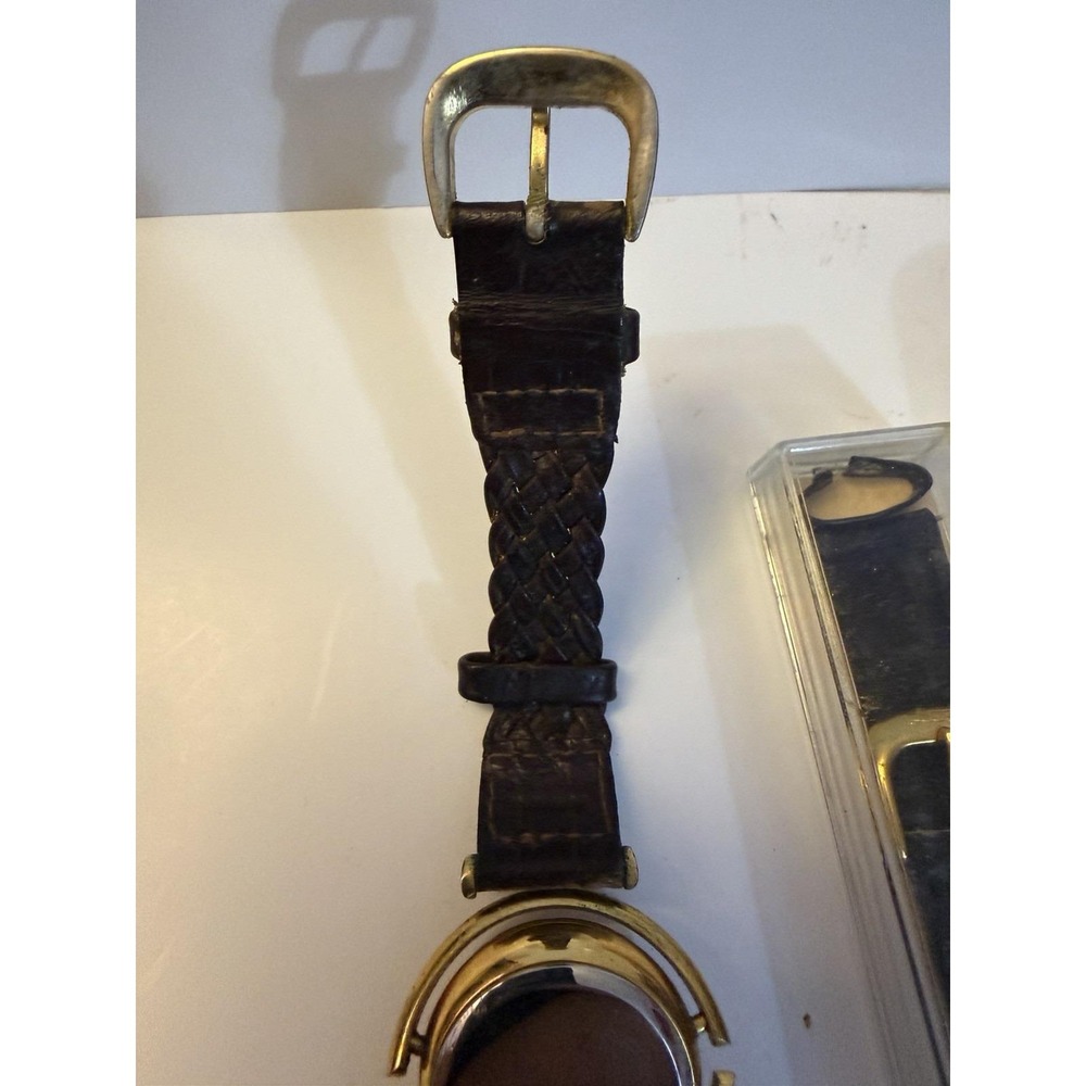 Vintage Fossil Woman's Watch 9244 Non Working Leather Band Metal Case Extra Band - Picture 10 of 14